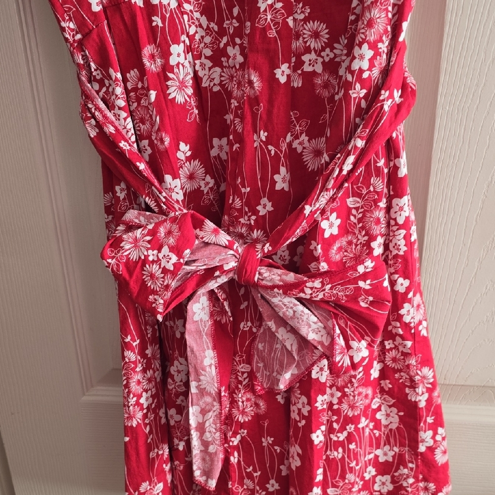 Ruby‎ Rox Red and White Floral Blouse - Picture 5 of 5